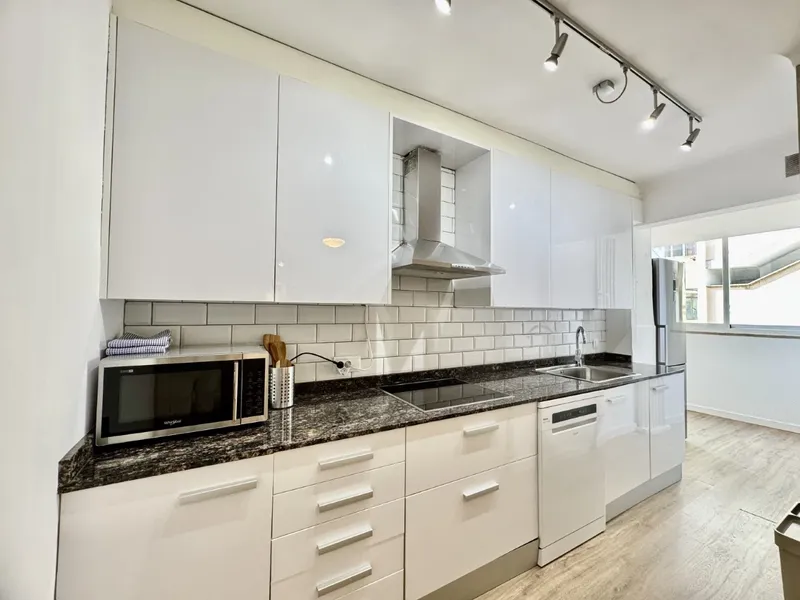 Mallorca Next Properties - Renovated apartment with 3 bedrooms and garage space — photo 9