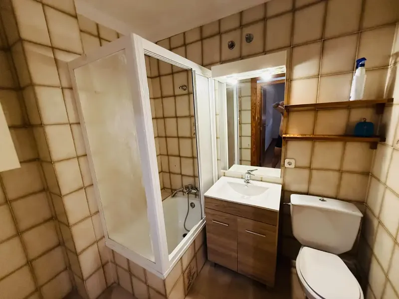 Opportunity, bright family flat for rent. In Plaza de Toros area, approx. 135m2, living room, dining room, furnished and semi-equipped kitchen — photo 9
