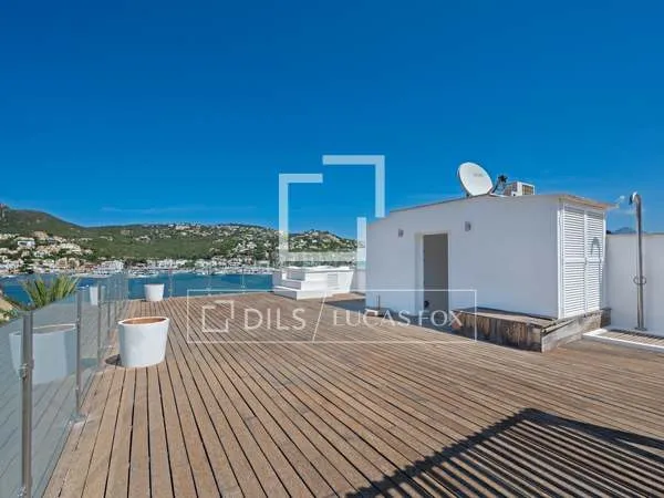 196m² penthouse with 96m² terrace for sale in Andratx — photo 1