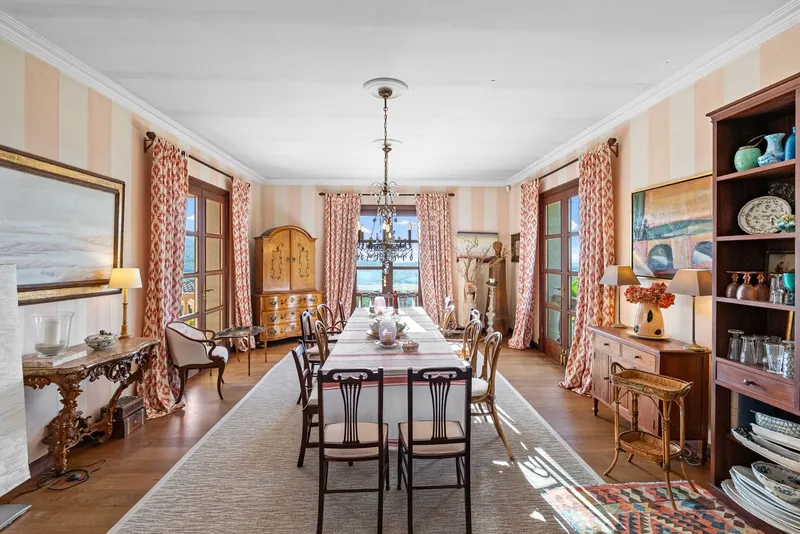 Representative property with panoramic and sea views in the southeast of the island — photo 11