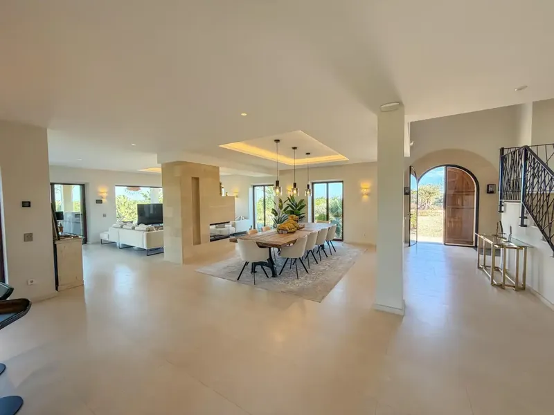 Princess House: Mediterranean luxury with sea views in Cala Llombards — photo 3