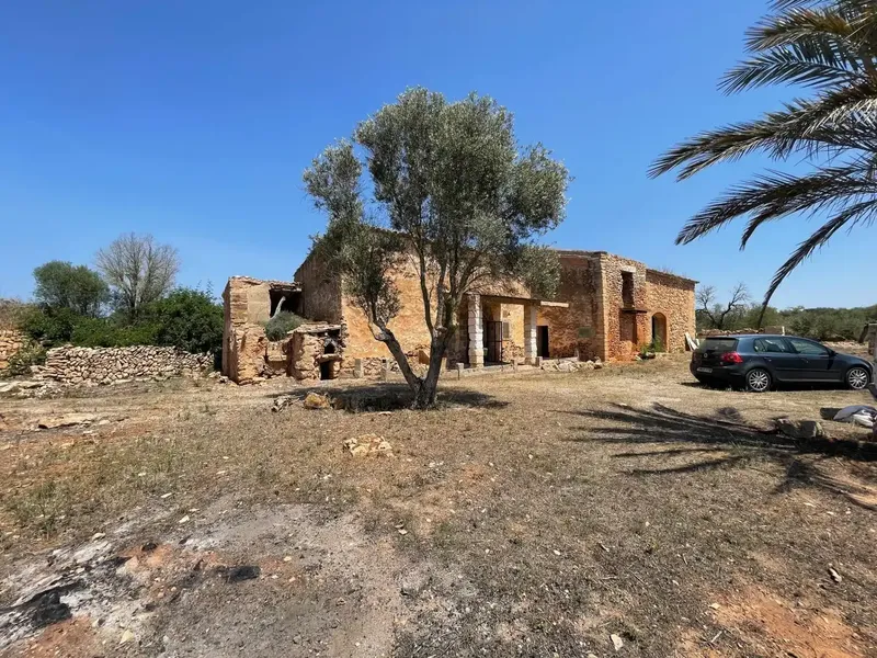 Unique opportunity! Large rustic estate of 304,031 m² for sale in the exclusive area of Cala Pi, ideal for agricultural operations or — photo 5