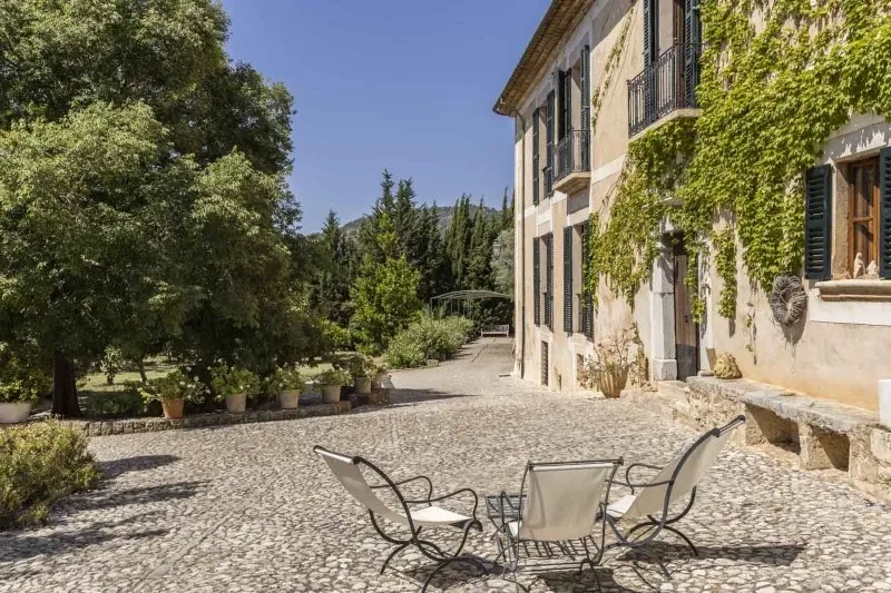 Spectacular 16th-century property with guest house, pool and garage in Alaró — photo 1