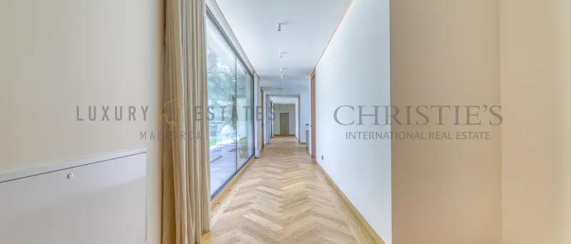 Luxury newly built Villa with sea views in Portals Nous — photo 12