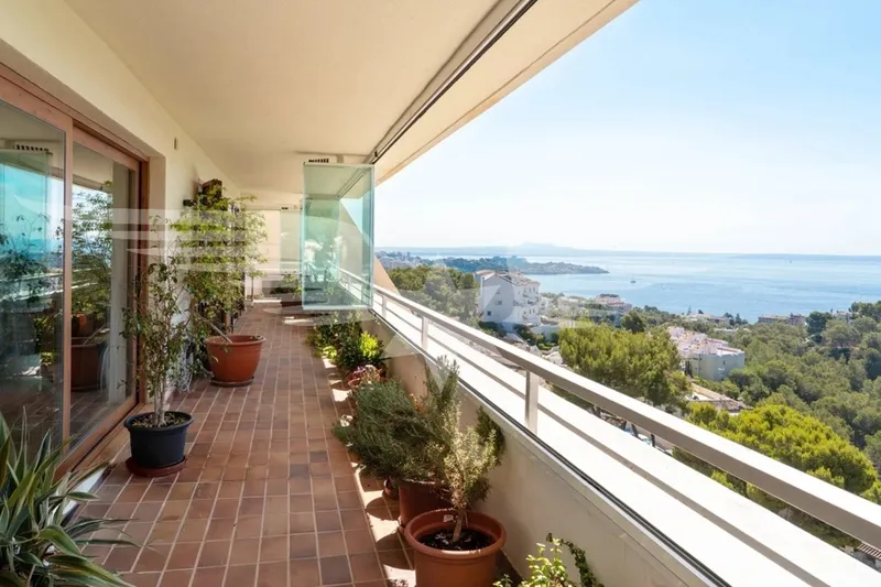 Cas Català Penthouse with Jacuzzi & Sea View — photo 1