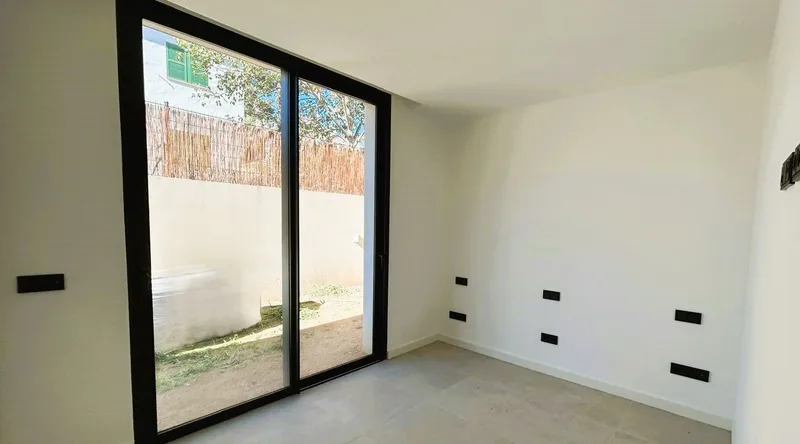Real estate picture 0 Ref. No. 68685 — photo 12
