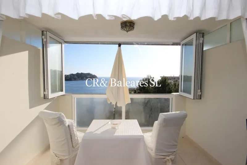 Sea-front one-bedroom apartment with superb views — photo 2