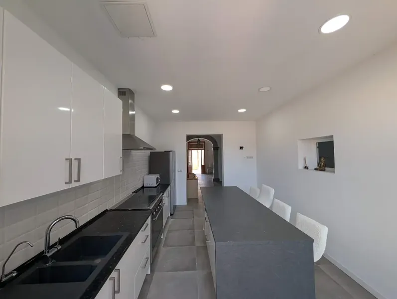 We present this spectacular property located in the municipality of Muro, an area that stands out for its tranquility and proximity to services — photo 3