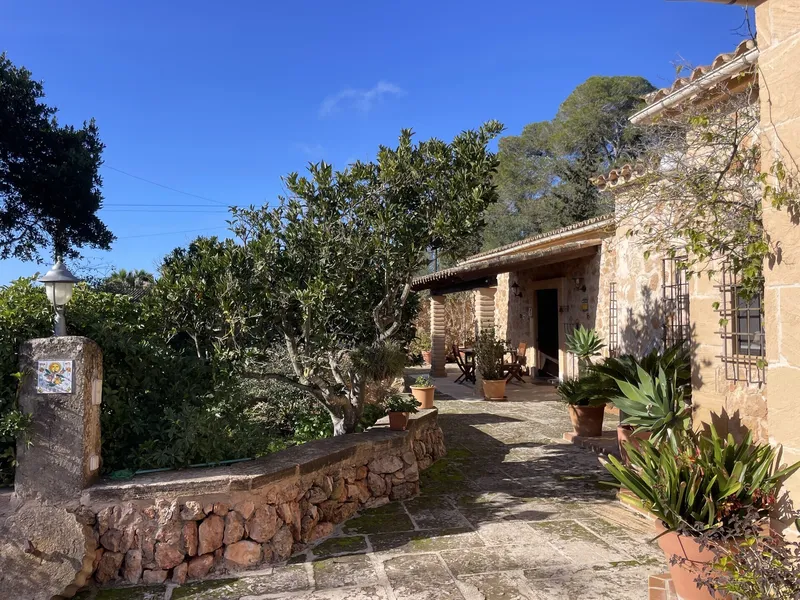 Beautiful natural stone finca with pool and holiday rental license near Llucmajor — photo 2
