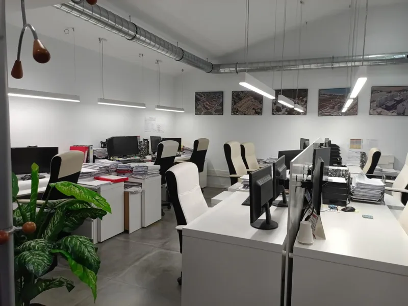Commercial premises — photo 1