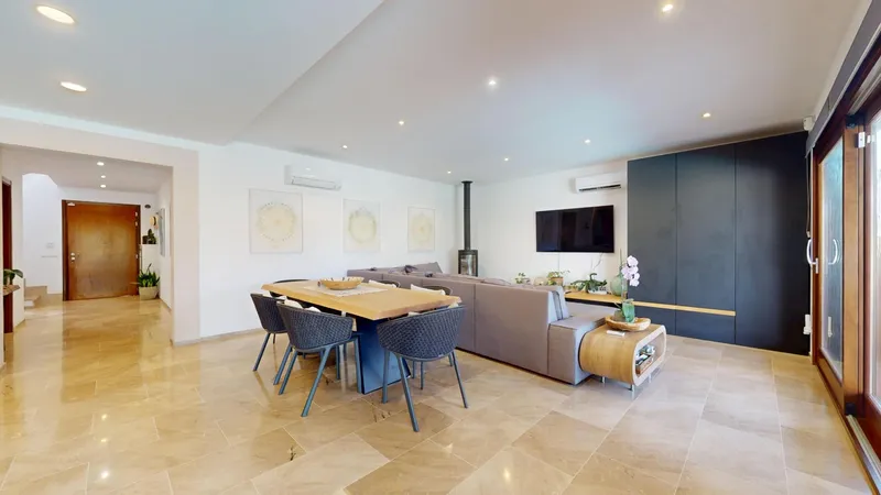 Exclusive property with pool, solar panels and ready to move into in Vilafranca de Bonany — photo 8