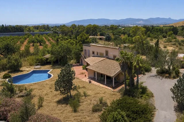 Elegant country villa with pool for sale in Marratxi, near Palma, Mallorca — photo 1