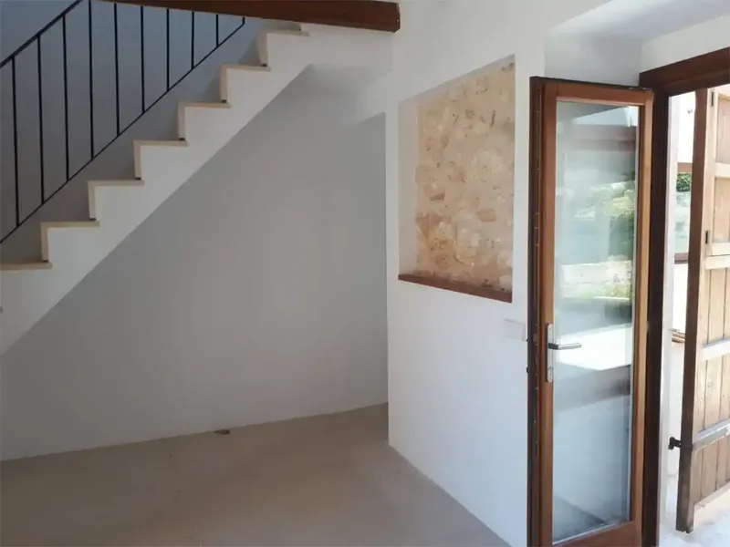 Preciosa casa típica mallorquina de 200 m2 con jardín y piscina en terreno de 638 m2 con fabulosos vistas a la Serra de Tramuntana. La casa — photo 6