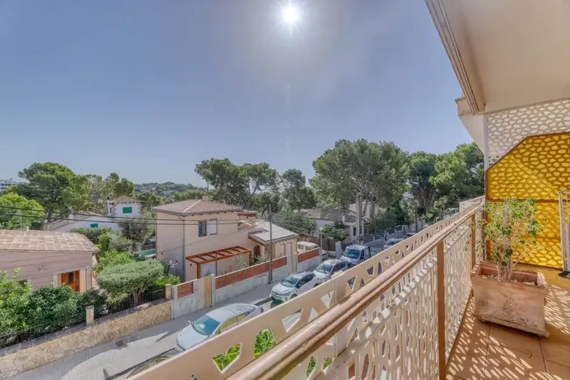 Con una ubicación ideal en la codiciada zona de Portals Nous, este apartamento, perfectamente situado, se encuentra a un corto paseo del ani — photo 11