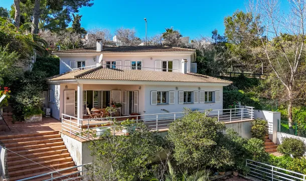 Opportunity in Portals Nous: House with Great Potential Near the Sea — photo 3