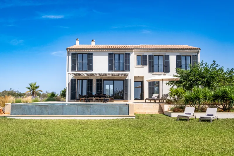 Stunning newly built finca in Campos on a large lot with an olive grove — photo 1