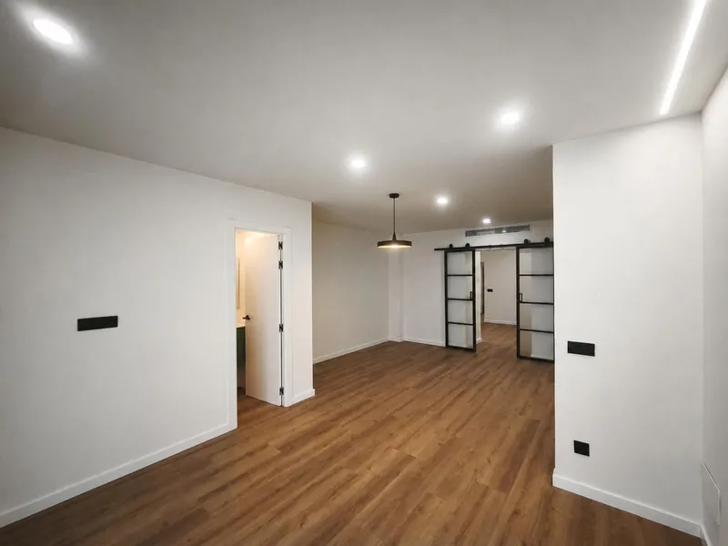 Design loft apartment, 60 m2, brand new · industrial style and top quality finishes — photo 3