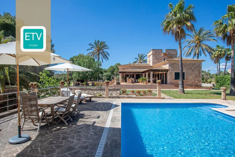 Mediterranean finca near Ses Salines with a large pool and lots of charm — photo 1