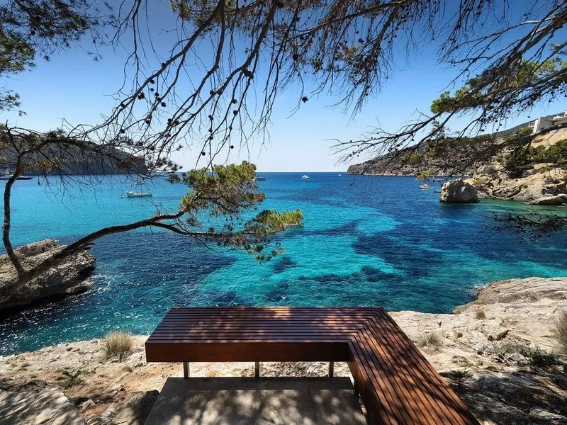 Villa with private sea access — photo 1