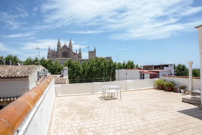 Temporary Professional Rental - Beautiful and spacious loft in La Lonja — photo 3