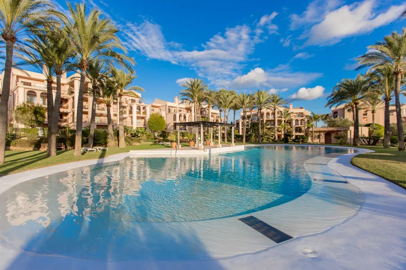 Apartment for rent located in a luxury residential complex in Nova Santa Ponsa — photo 1