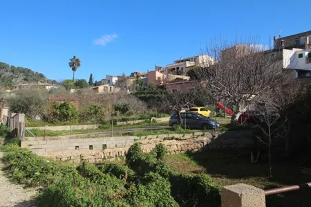 Building plot in Calvia village in Calvia — photo 1