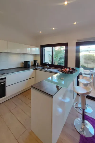 Modern and spacious town house with pool possibilities in Ses Salines — photo 8