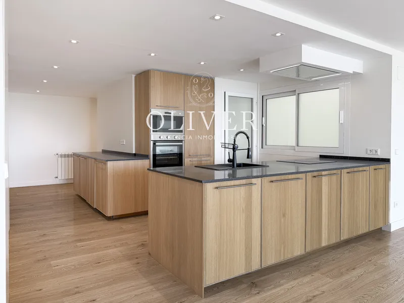 Apartment with sea views on Paseo Marítimo — photo 7
