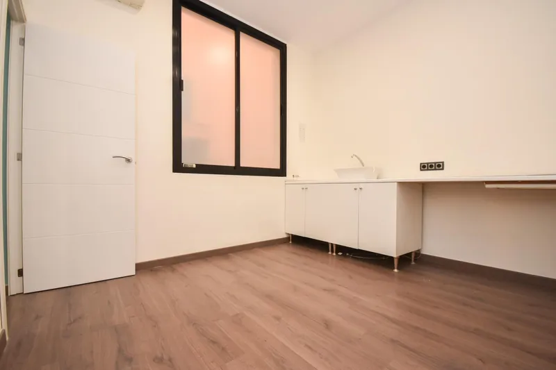 Office for Rent in the Heart of Palma de Mallorca, between... — photo 5
