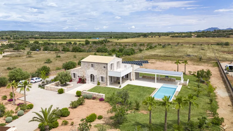 Great finca in Ses Salines with large pool, great garden, buy in… — photo 3