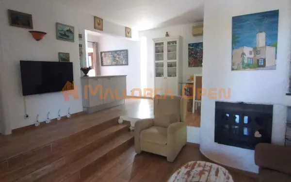 Ground floor with private garden and communal pool in Cala Mandia — photo 5