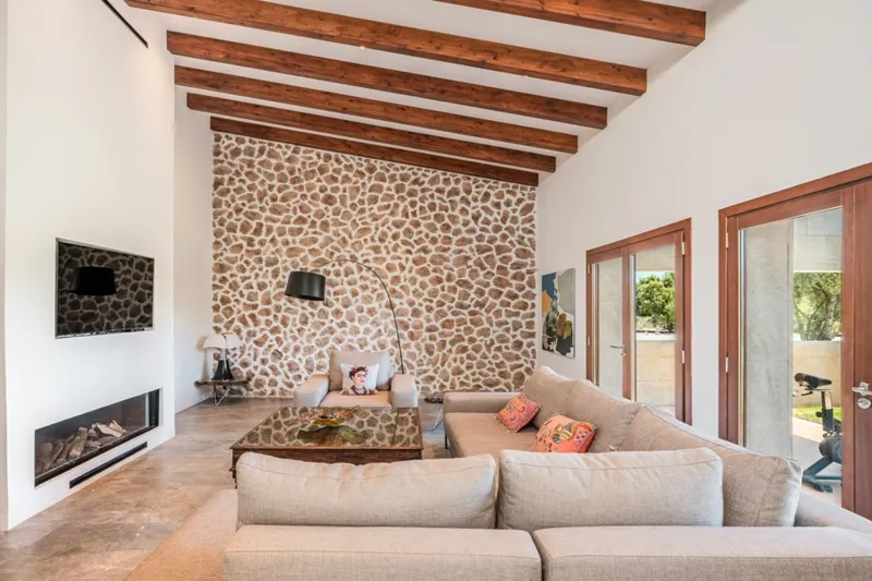 Modern country house with private equestrian facilities near Palma — photo 8