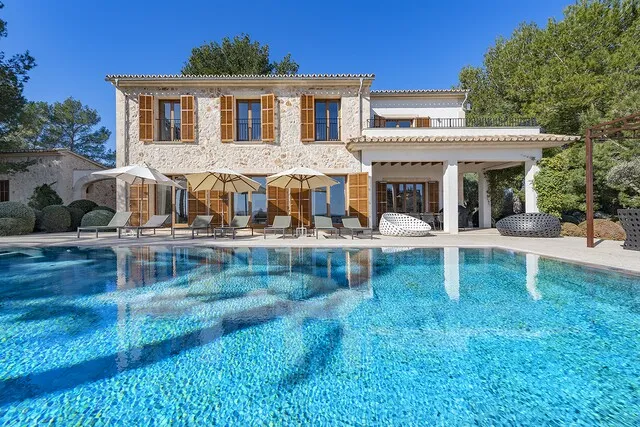 Country oasis with holiday rental license and tennis court for sale in Porreres, Mallorca — photo 2