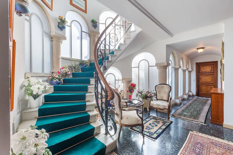 Spacious golf course villa in a prime location — photo 5