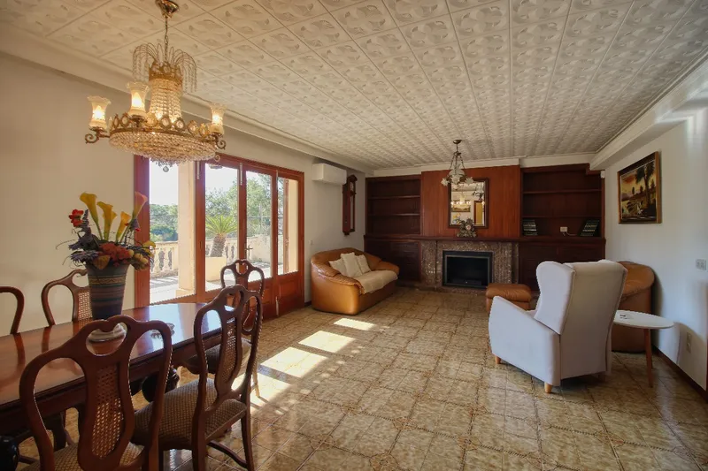Excellent opportunity in Barcarés, Alcudia, within short walking distance to the sea and a range of local amenities. — photo 8