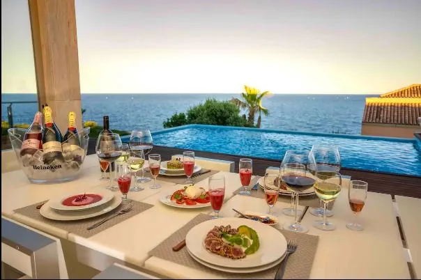 Frontline Luxury Villa with ETV License and Breathtaking Sea Views in Cala Magrana – Mallorca — photo 9