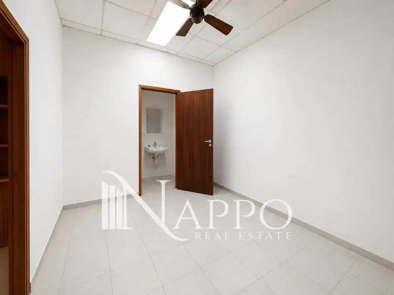 Registered as commercial premises — photo 9