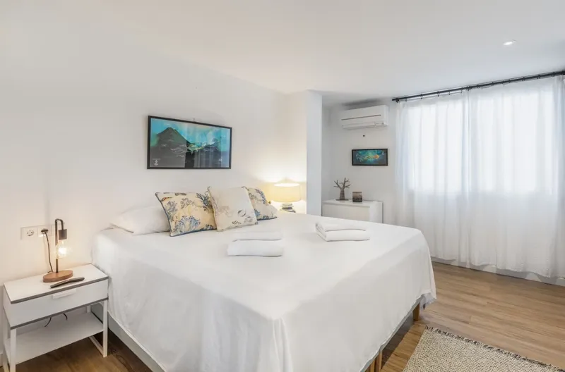 Temporary Professional Rental - Santa Catalina furnished and equipped — photo 11