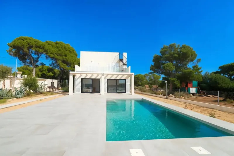 Exclusive villa for sale in Cala Pi, impressive for its modern design, high-quality furniture and quiet location in Torrent — photo 11