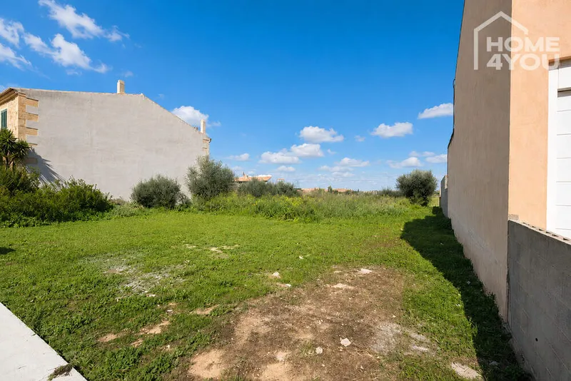391m² building plot for sale in a quiet location — photo 1