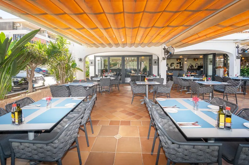 Restaurant for transfer near the beach — photo 1