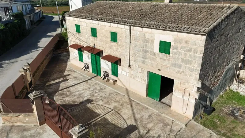 � Casa de campo mallorquina con 3.000 m² de terreno, luz de GESA, agua de pozo y múltiples dependencias – A solo 2 km de Manacor — photo 10