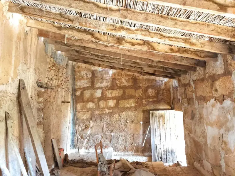 Central village house with large patio — photo 11