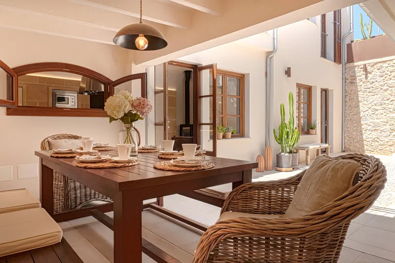 Stylish townhouse in Artà with large garage, sunny patio, roof terrace and ETV license — photo 11