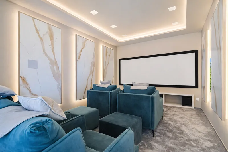New villa with unique views of Port Adriano — photo 11