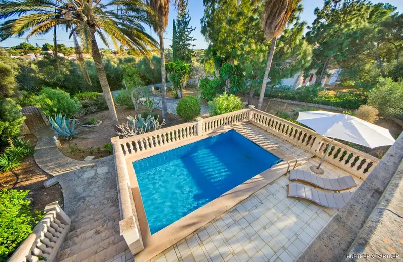 This house is situated on a large corner plot in one of the neighborhoods of Cala Murada. From the small rooftop terrace even ti — photo 9