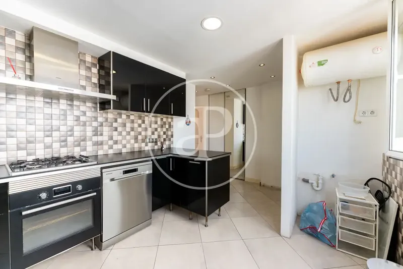 Piso con terraza en venta en Nord — photo 11