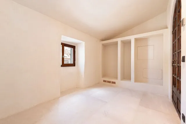 Renovated town house with pool for sale in Selva, Central Mallorca — photo 12