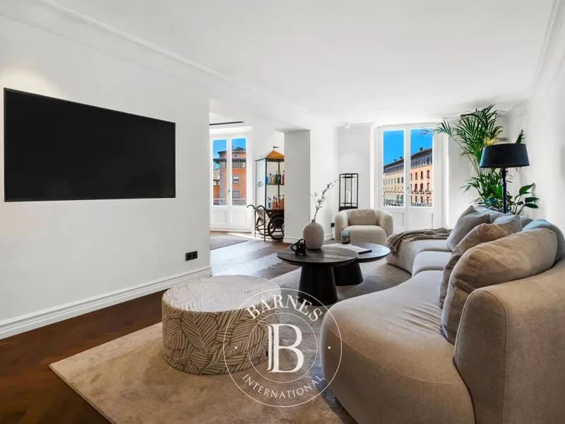 Palma de Mallorca, 3-Bedroom Apartment - 189 m² for Sale — photo 3