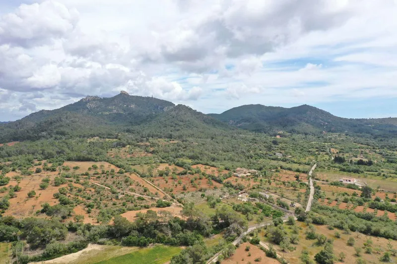 Building plot with views of Sant Salvador and Santueri Castle — photo 2